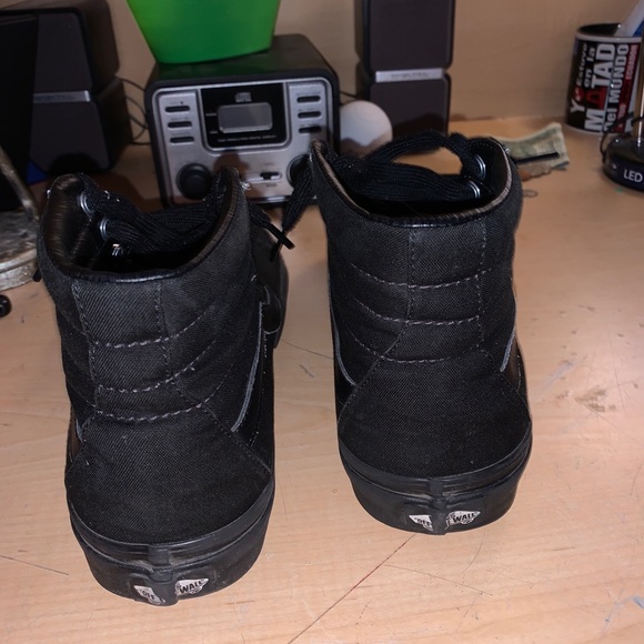 Plain black vans high top - Picture 3 of 4